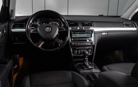 Skoda Superb III рестайлинг, 2014 год, 1 319 000 рублей, 6 фотография