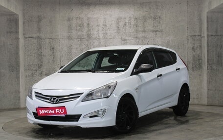 Hyundai Solaris II рестайлинг, 2015 год, 898 000 рублей, 1 фотография