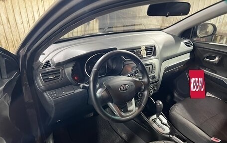 KIA Rio III рестайлинг, 2013 год, 980 000 рублей, 10 фотография