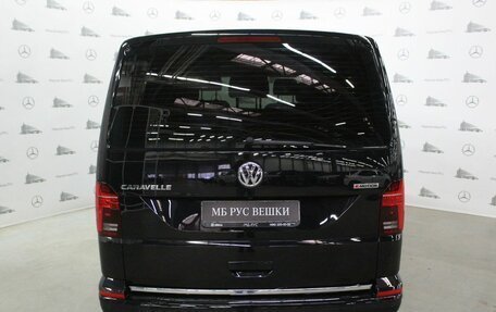 Volkswagen Caravelle T6 рестайлинг, 2020 год, 4 795 000 рублей, 8 фотография