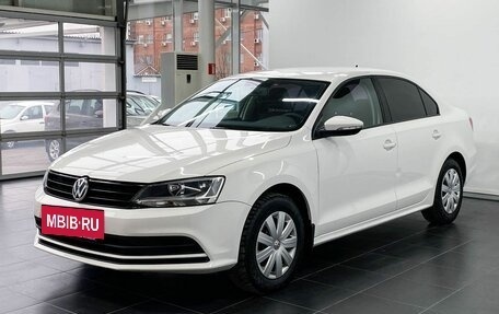 Volkswagen Jetta VI, 2015 год, 1 400 000 рублей, 2 фотография