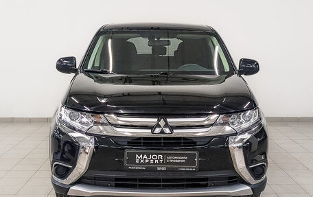 Mitsubishi Outlander III рестайлинг 3, 2018 год, 2 050 000 рублей, 2 фотография