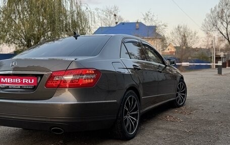 Mercedes-Benz E-Класс, 2010 год, 2 000 000 рублей, 5 фотография