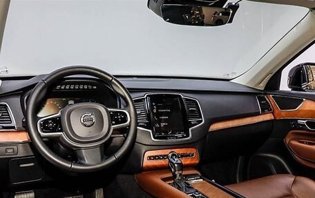 Volvo XC90 II рестайлинг, 2020 год, 4 600 017 рублей, 2 фотография