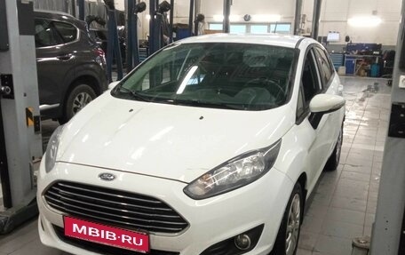 Ford Fiesta, 2018 год, 980 000 рублей, 1 фотография