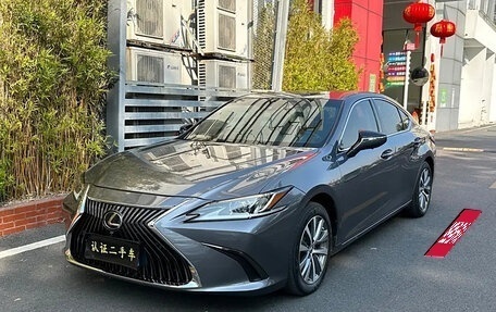 Lexus ES VII, 2020 год, 3 400 000 рублей, 1 фотография