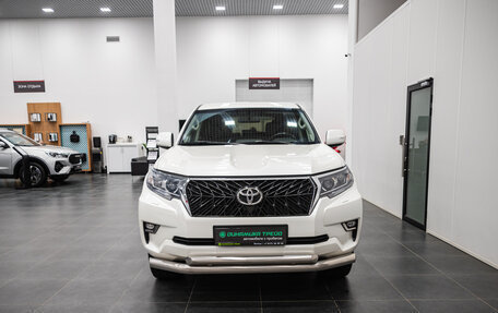 Toyota Land Cruiser Prado 150 рестайлинг 2, 2019 год, 5 750 000 рублей, 2 фотография