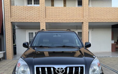 Toyota Land Cruiser Prado 120 рестайлинг, 2007 год, 2 470 000 рублей, 1 фотография