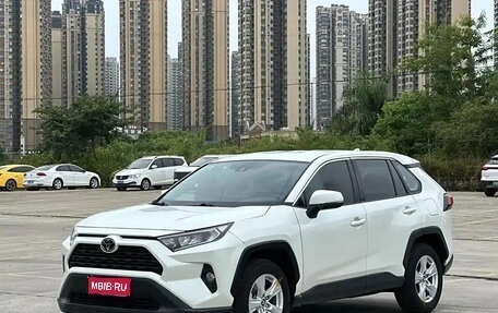 Toyota RAV4, 2020 год, 2 320 013 рублей, 1 фотография