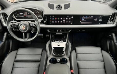 Porsche Cayenne III, 2023 год, 18 800 000 рублей, 13 фотография