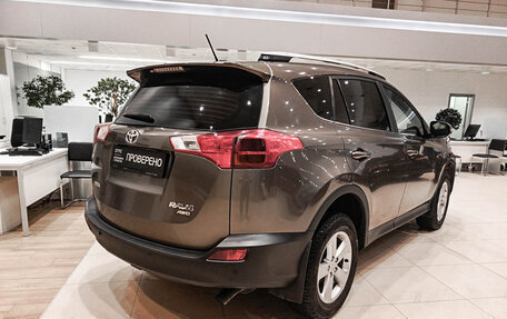 Toyota RAV4, 2014 год, 2 100 000 рублей, 5 фотография