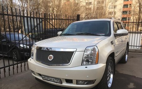 Cadillac Escalade III, 2011 год, 2 700 000 рублей, 6 фотография