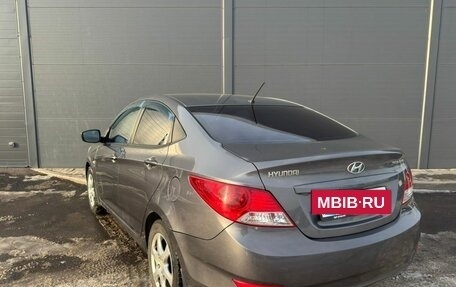 Hyundai Solaris II рестайлинг, 2011 год, 680 000 рублей, 6 фотография