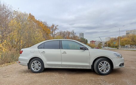 Volkswagen Jetta VI, 2014 год, 1 090 000 рублей, 4 фотография