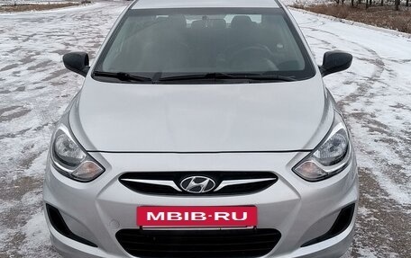 Hyundai Solaris II рестайлинг, 2014 год, 950 000 рублей, 5 фотография