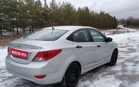 Hyundai Solaris II рестайлинг, 2014 год, 950 000 рублей, 12 фотография