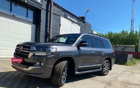 Toyota Land Cruiser 200, 2018 год, 7 000 000 рублей, 11 фотография