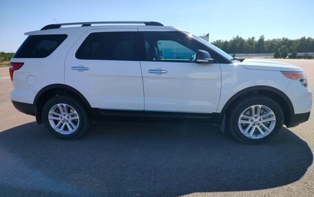 Ford Explorer VI, 2015 год, 2 150 000 рублей, 3 фотография