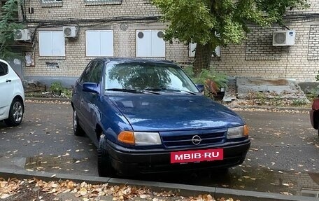 Opel Astra F, 1993 год, 123 000 рублей, 3 фотография