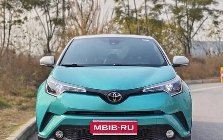 Toyota C-HR I рестайлинг, 2020 год, 2 100 000 рублей, 2 фотография