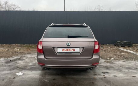 Skoda Superb III рестайлинг, 2011 год, 1 725 000 рублей, 4 фотография