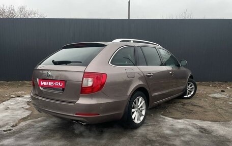 Skoda Superb III рестайлинг, 2011 год, 1 725 000 рублей, 3 фотография