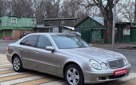 Mercedes-Benz E-Класс, 2004 год, 770 000 рублей, 1 фотография