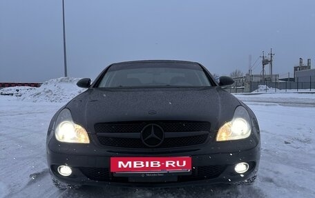 Mercedes-Benz CLS, 2005 год, 1 500 000 рублей, 3 фотография