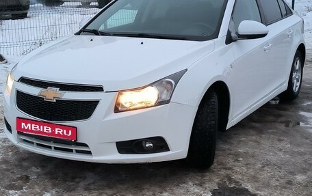 Chevrolet Cruze II, 2012 год, 900 000 рублей, 2 фотография