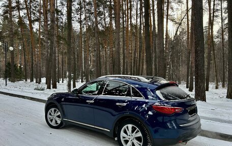 Infiniti FX II, 2013 год, 2 025 000 рублей, 9 фотография