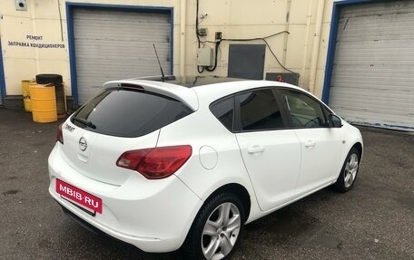 Opel Astra J, 2012 год, 4 фотография