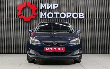 Opel Astra J, 2011 год, 685 000 рублей, 2 фотография