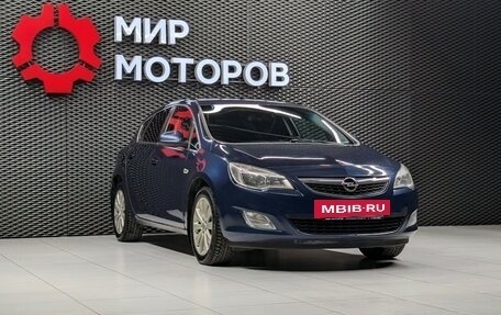 Opel Astra J, 2011 год, 685 000 рублей, 3 фотография