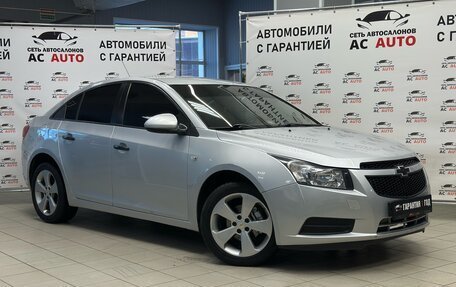 Chevrolet Cruze II, 2011 год, 799 000 рублей, 3 фотография