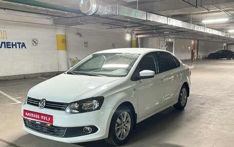 Volkswagen Polo VI (EU Market), 2015 год, 715 000 рублей, 8 фотография