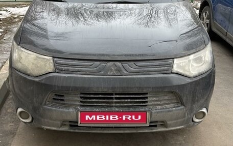 Mitsubishi Outlander III рестайлинг 3, 2012 год, 1 200 000 рублей, 1 фотография