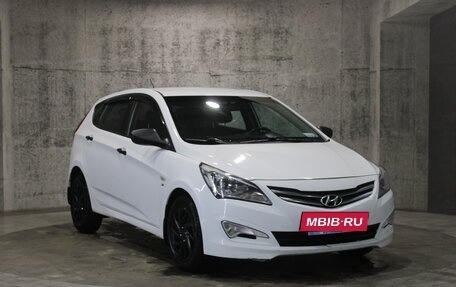 Hyundai Solaris II рестайлинг, 2015 год, 898 000 рублей, 3 фотография