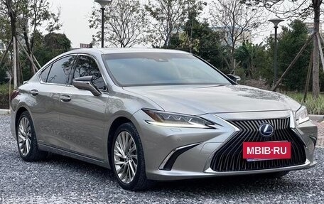 Lexus ES VII, 2021 год, 4 270 000 рублей, 3 фотография