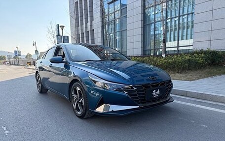 Hyundai Elantra, 2021 год, 1 550 000 рублей, 2 фотография