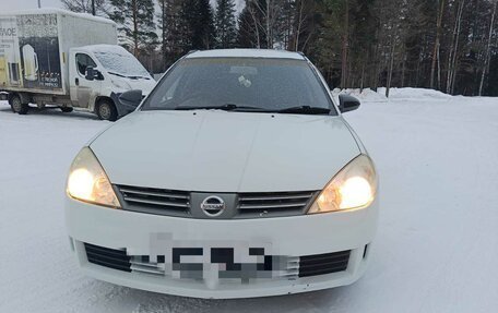 Nissan Wingroad III, 2002 год, 250 000 рублей, 2 фотография