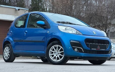 Peugeot 107 I рестайлинг, 2013 год, 567 000 рублей, 12 фотография