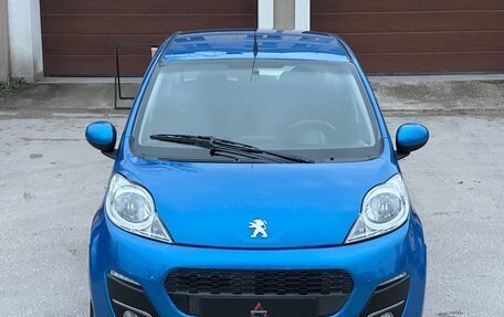 Peugeot 107 I рестайлинг, 2013 год, 567 000 рублей, 8 фотография