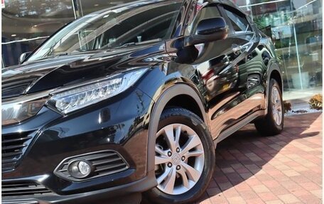 Honda Vezel, 2015 год, 1 632 000 рублей, 1 фотография