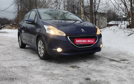 Peugeot 208 II, 2013 год, 780 000 рублей, 10 фотография