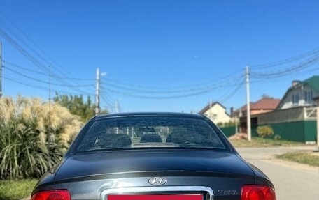 Hyundai Sonata IV рестайлинг, 2005 год, 390 000 рублей, 2 фотография