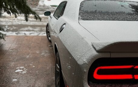 Dodge Challenger III рестайлинг 2, 2020 год, 4 999 999 рублей, 11 фотография