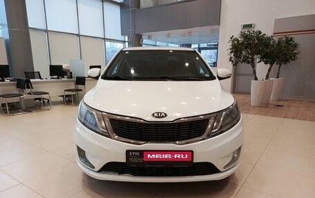 KIA Rio III рестайлинг, 2013 год, 945 000 рублей, 2 фотография