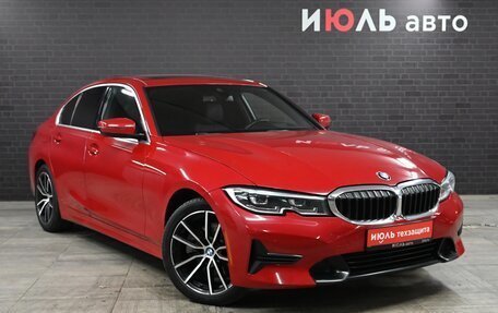 BMW 3 серия, 2019 год, 3 300 000 рублей, 3 фотография