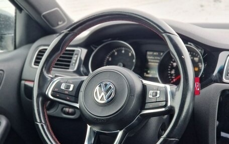 Volkswagen Jetta VI, 2017 год, 1 850 000 рублей, 17 фотография