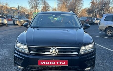 Volkswagen Tiguan II, 2017 год, 2 200 000 рублей, 2 фотография